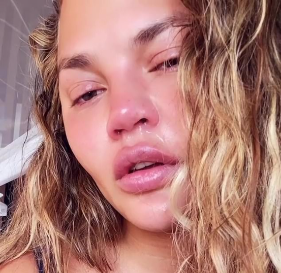 Chrissy Teigen breaks down in tears following a therapy session as she seeks grief counselling after loss of her son Jack (video)