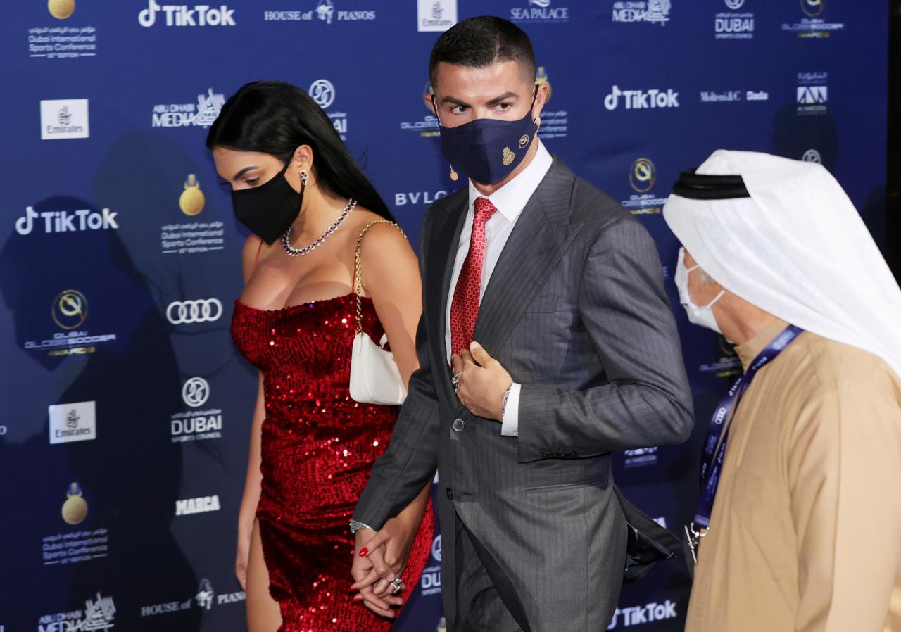 Cristiano Ronaldo and Georgina Rodriguez arrived at Dubai Globe Soccer Awards