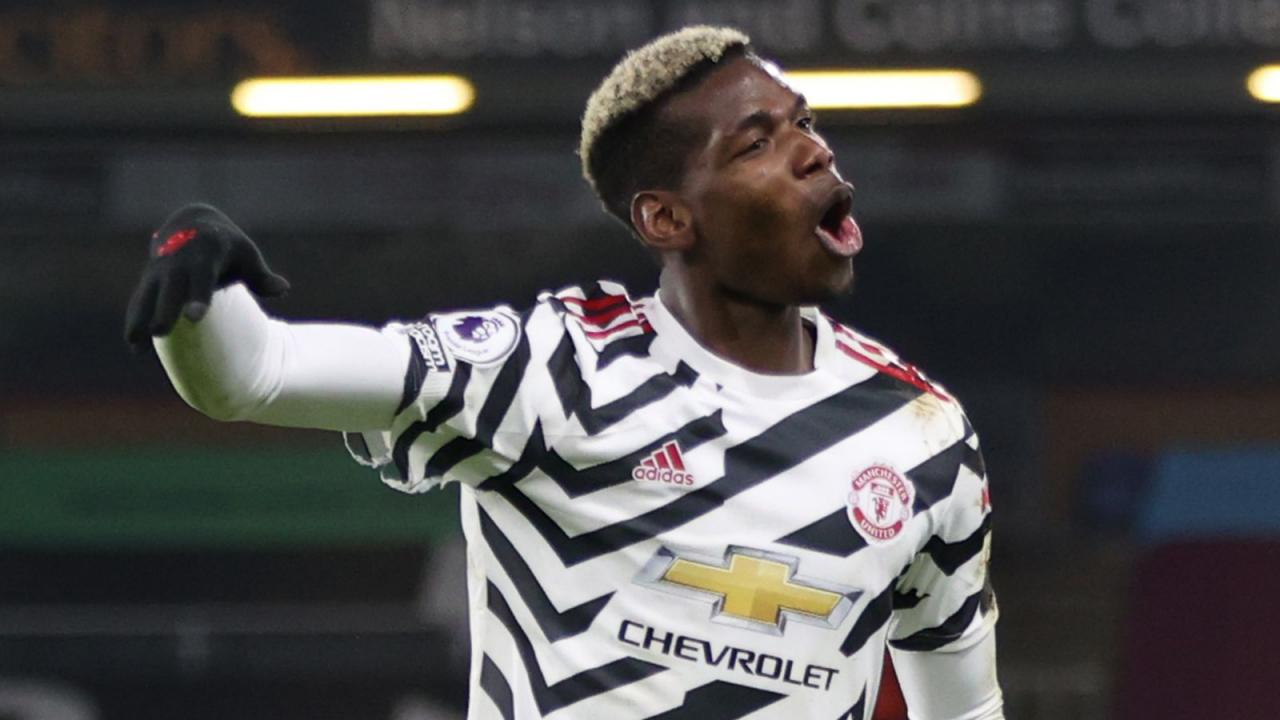Paul Pogba scores to take Manchester United to top position for first time in three years