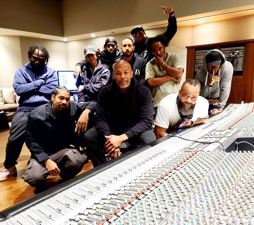 Dr. Dre back in the studio days after his release from hospital for brain aneurysm (Photo)