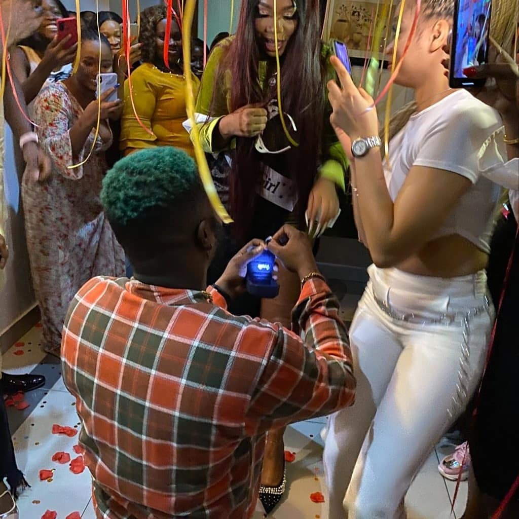 ?She said YES? ? Singer Skales proposes to his girlfriend  (video)