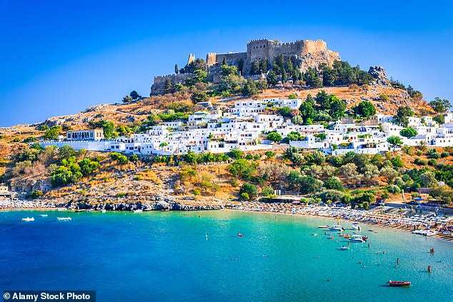 Holland to send 200 people on eight-day holiday to Greece as an experiment to see if tourism is feasible during pandemic