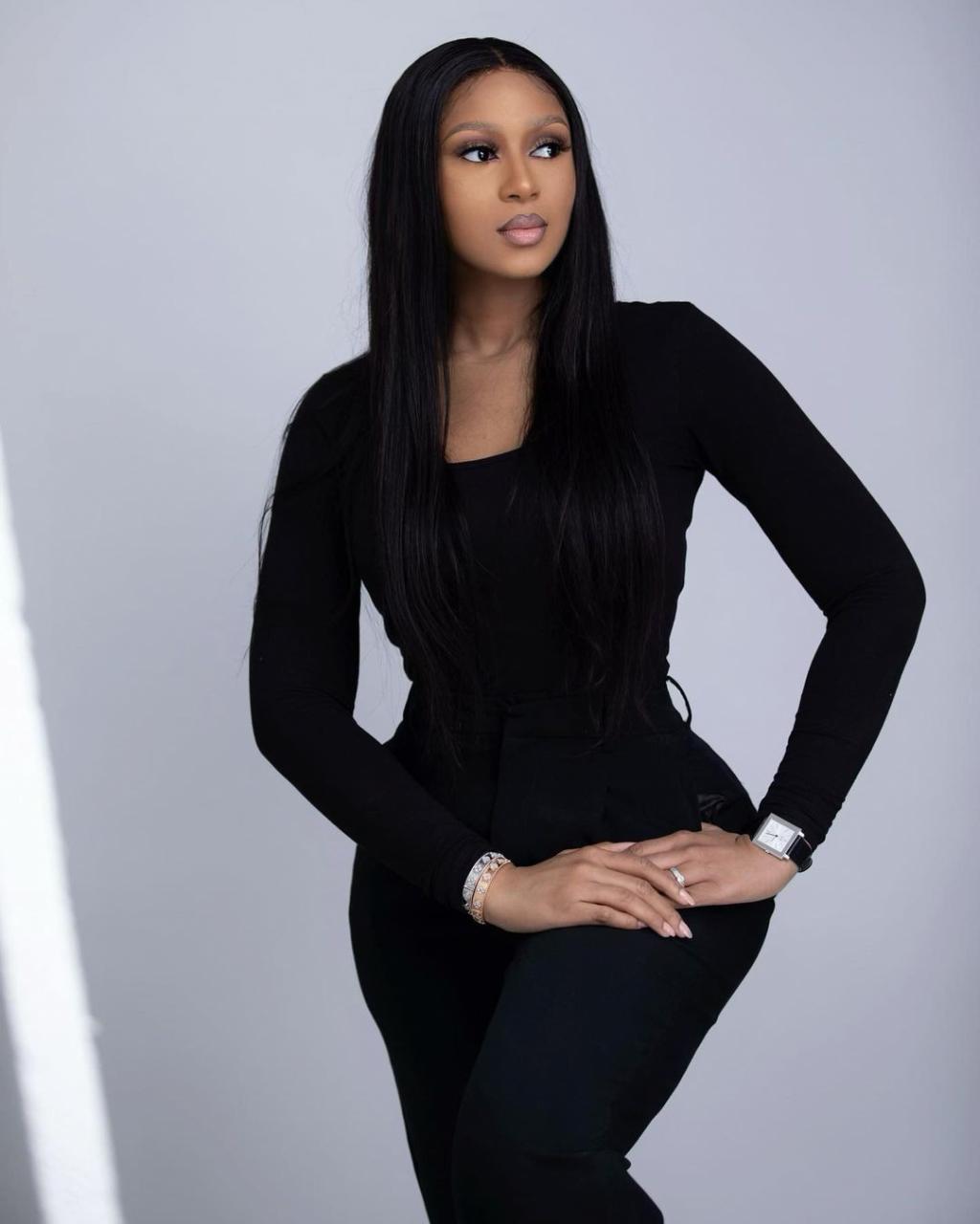 Daughter of Bauchi Governor, Fatima Zara showcases her curves in stunning new photos 