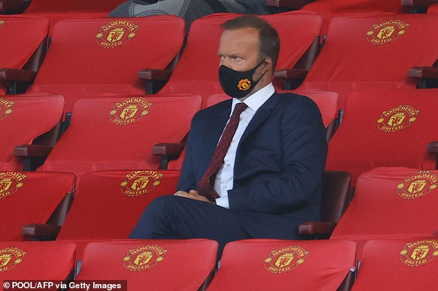 Manchester United chief, Ed Woodward finally apologises to fans of the club over the European Super League debacle