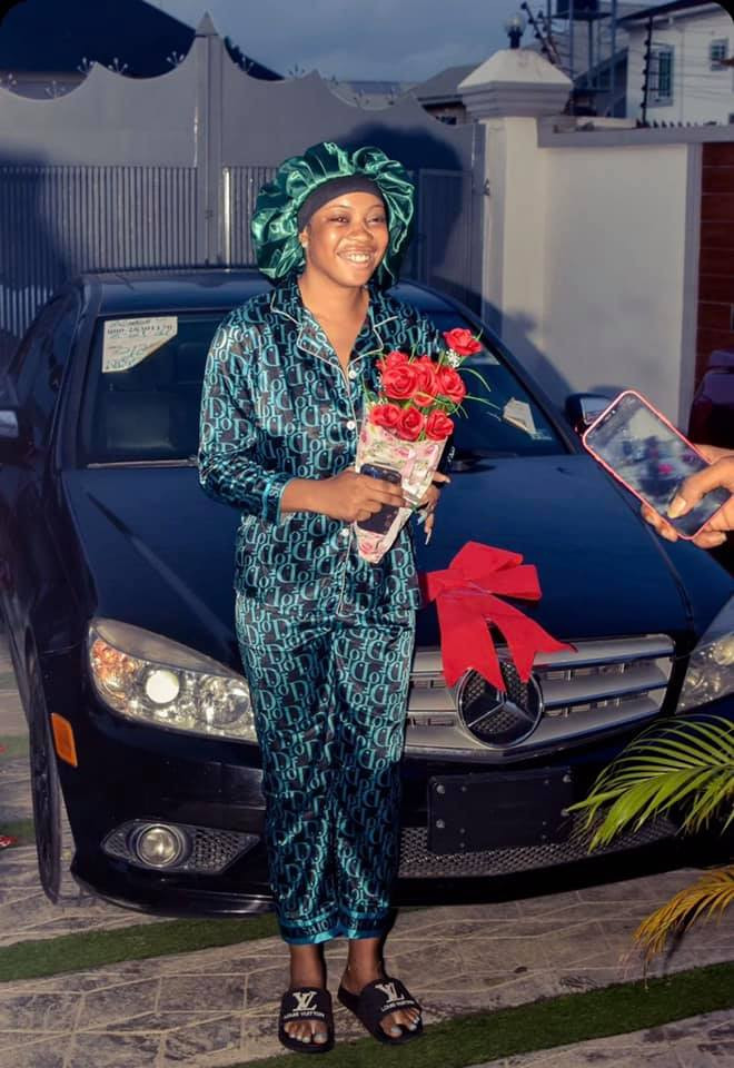 Man buys car for his girlfriend who stood by him when he was broke 