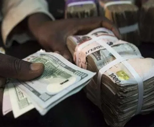 Naira crashes to 4-year low, the weakest since 2017