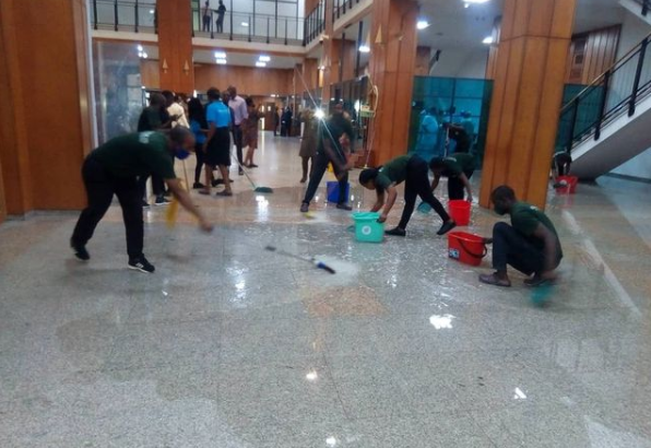 Nigerian National Assembly flooded following leaking roof (video)