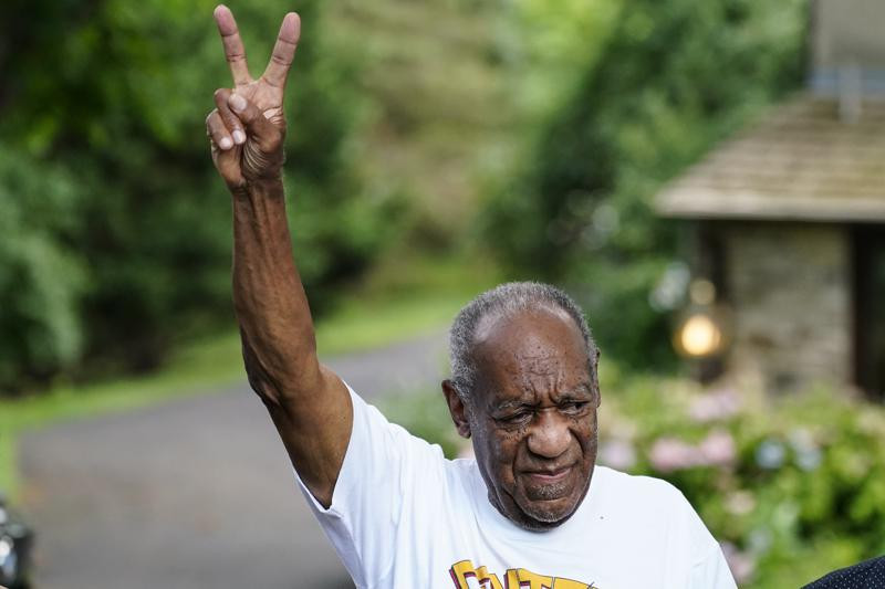 Update: Bill Cosby released from prison after court overturns his conviction (video)