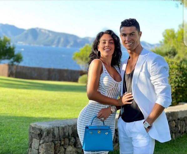 "My Beautiful Queen" - Cristiano Ronaldo says as he shares loved-up photo with his partner, Georgina Rodriquez