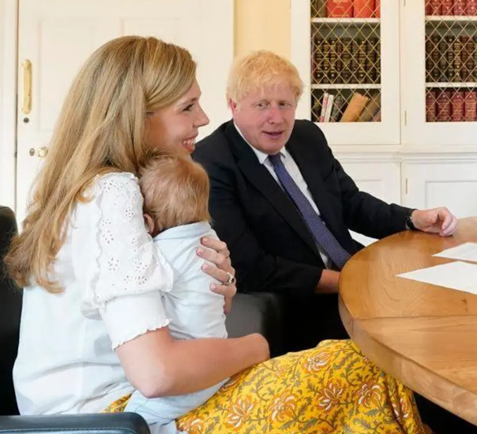 Boris and Carrie Johnson announce they are expecting second child