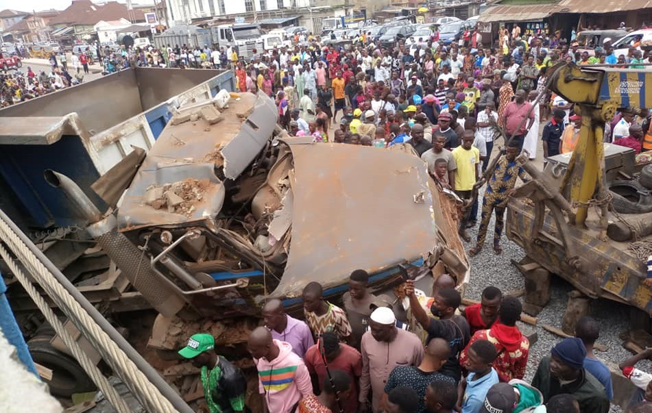Mother, daughter, one other crushed to death as truck rams into building in Ijebu-Ode 