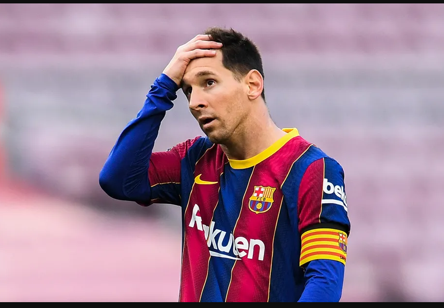 Lionel Messi is officially leaving Barcelona after changing his mind about renewing his contract?