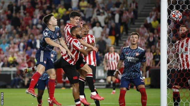 Brentford celebrate their return to premier league after 74 year absence with 2-0 win over Arsenal