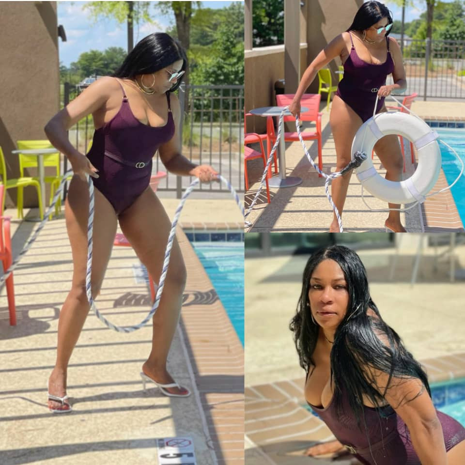 Regina Askia flaunts her hot bod in sexy swimwear (photos)