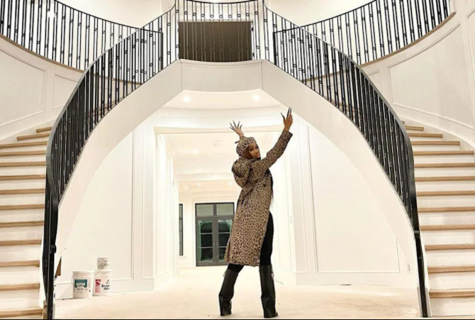 Cardi ?B celebrates buying a new home in New York (photo)