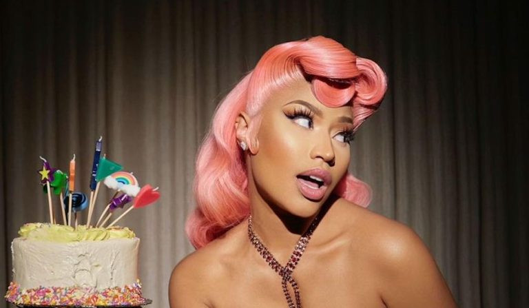 Nicki Minaj Flashes Bare Bvtt In Fully Nvde Birthday Photos Photos