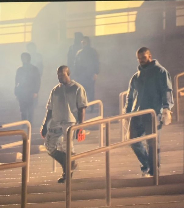 Watch Kanye West and Drake perform each other
