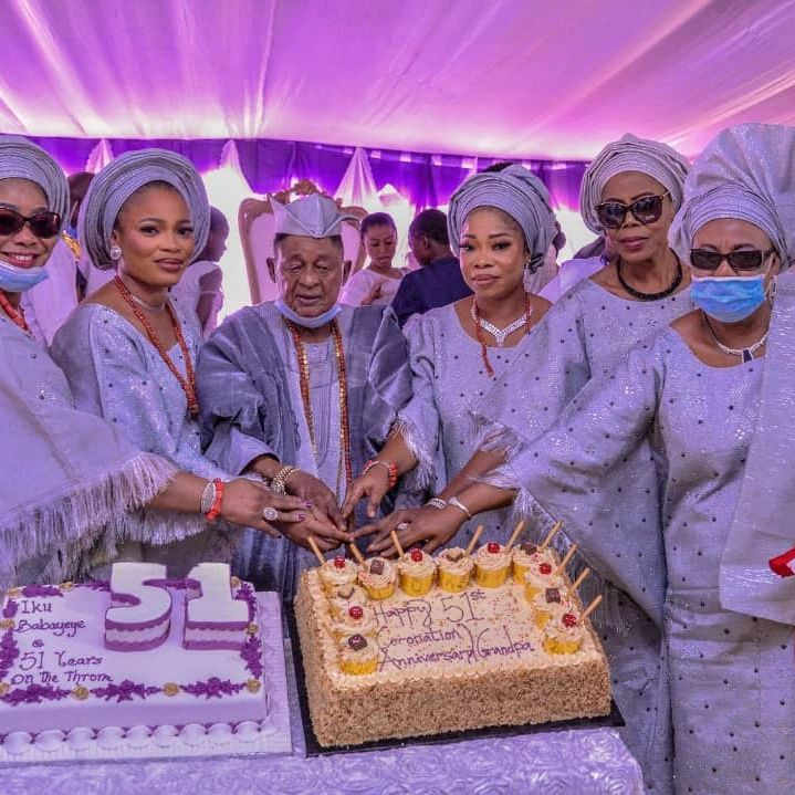 Photos of Alaafin of Oyo and some of his Oloris at his 51st coronation anniversary party