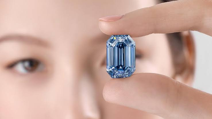 Rare 15 carat blue diamond sold for .5 million at auction in Hong Kong