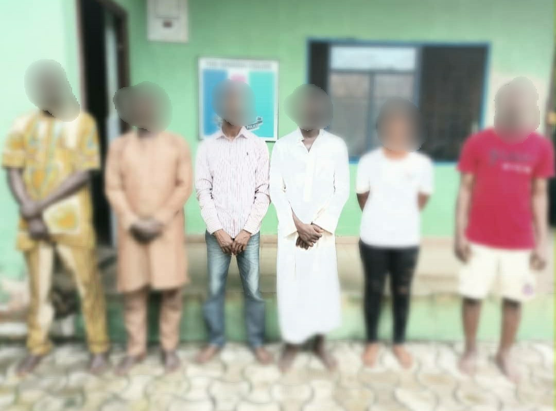 Police in Oyo arrest bank worker and four others over alleged plans to rob a bank in Ibadan