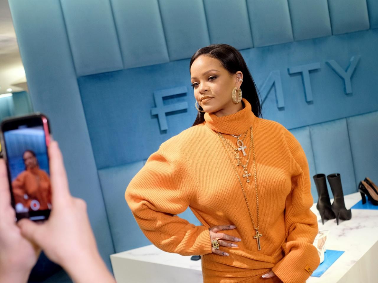 Rihanna emerges as America?s youngest self-made billionaire woman worth $1.4 billion