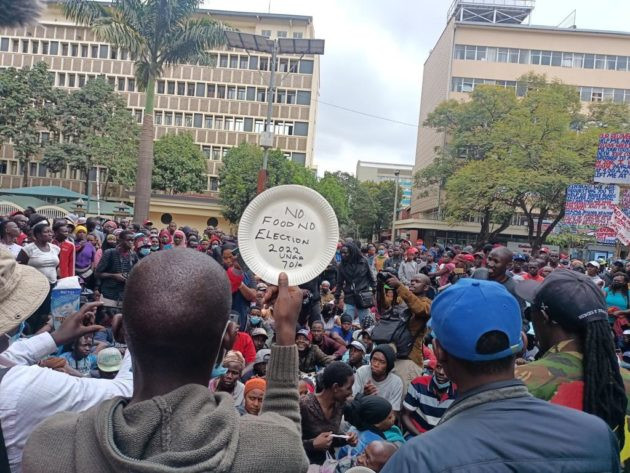 "No food, no election" - Kenyan citizens take to the streets to protest over high cost of living (Photos)