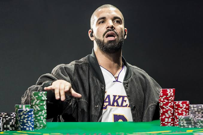 Drake wins almost M from gambling after starting with .5m but continues playing and goes home with just ,879 in his account (videos)