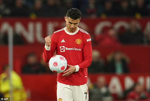 Cristiano Ronaldo tells Manchester United he wants to be released from the final year of his ?360,000-a-week contract