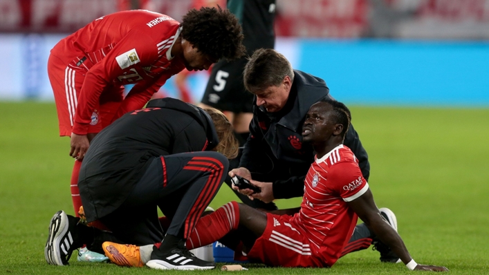 Sadio Mane receives treatment during Bayern Munich's clash with Werder Bremen