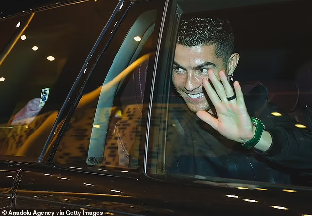 Cristiano Ronaldo arrives in Saudi Arabia ahead of his Al-Nassr medical (photos)