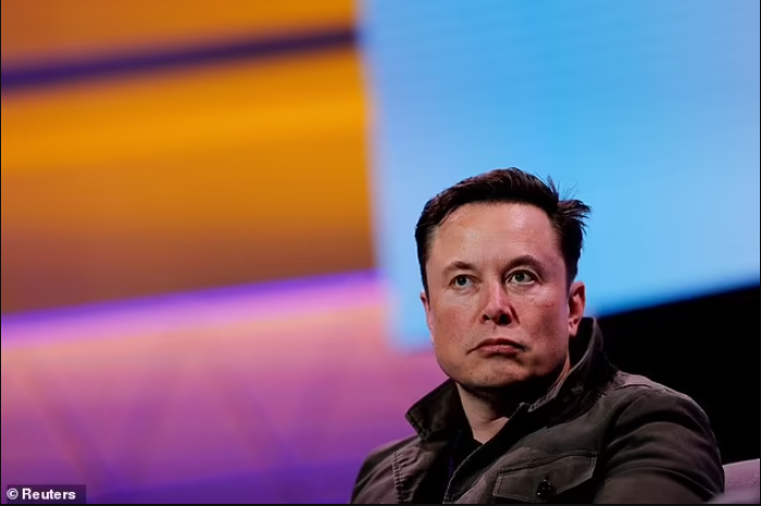 Elon Musk?breaks world record for amassing the largest losses?in history?after ?135billion is wiped?off?his?wealth