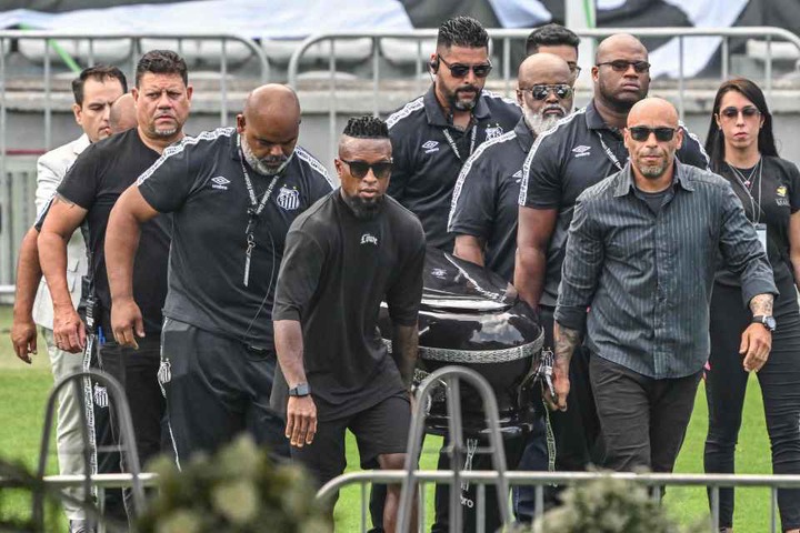 Pele’s coffin has now been placed at Santos’ stadium