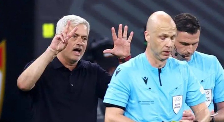 Mourinho Charged By UEFA For Abusing Referee After Roma’s Europa League Final Loss