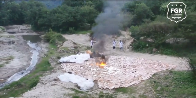 El Salvador authorities burn a 2.7-ton pile of cocaine worth an estimated  million (video)